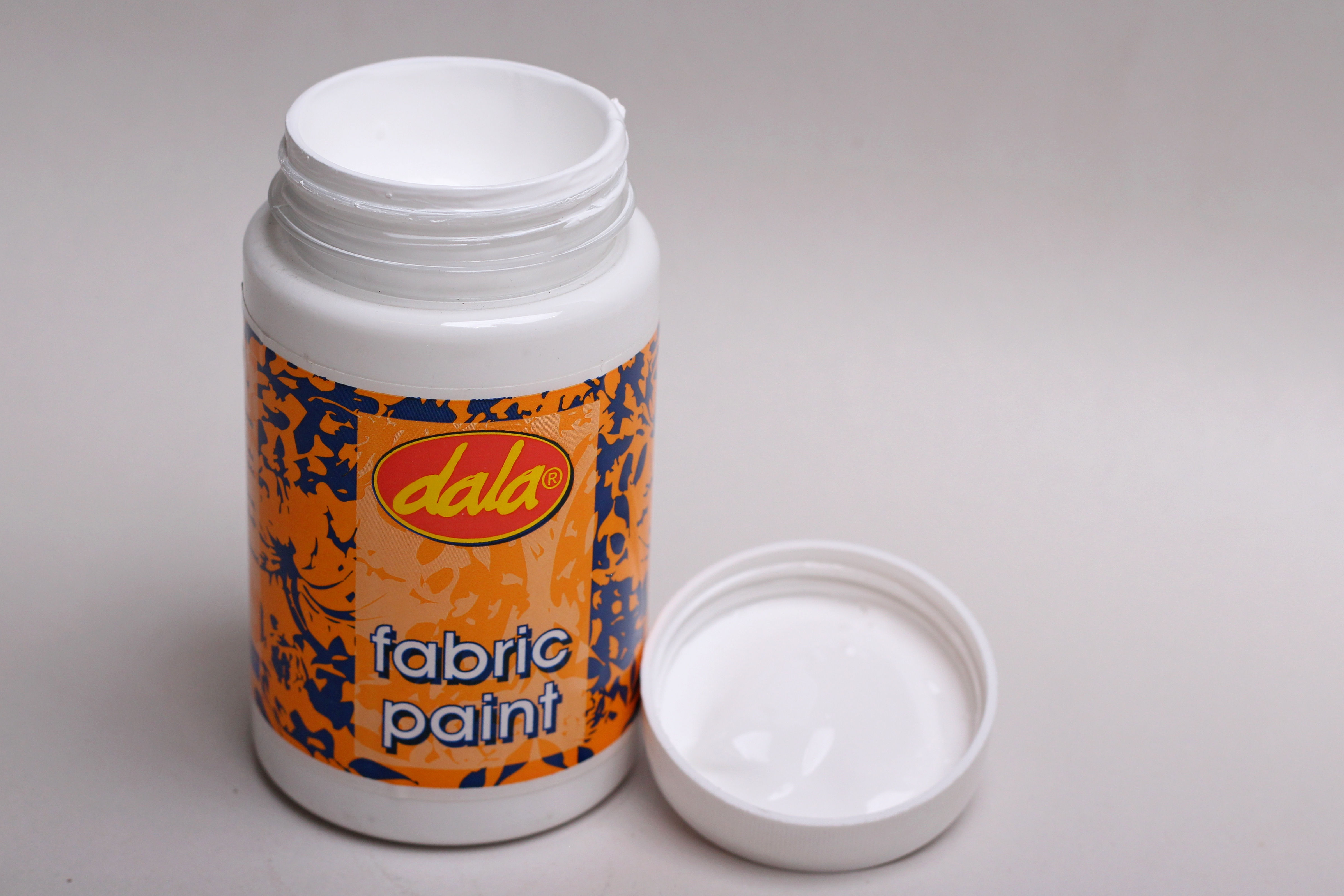 White Fabric Paint (250 mL) DemZa