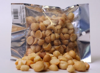 Salted Macadamia Nuts (100 g)
