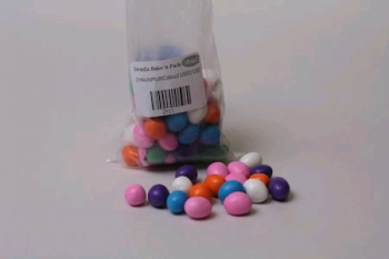 Multi Colour Nuts (1 kg)